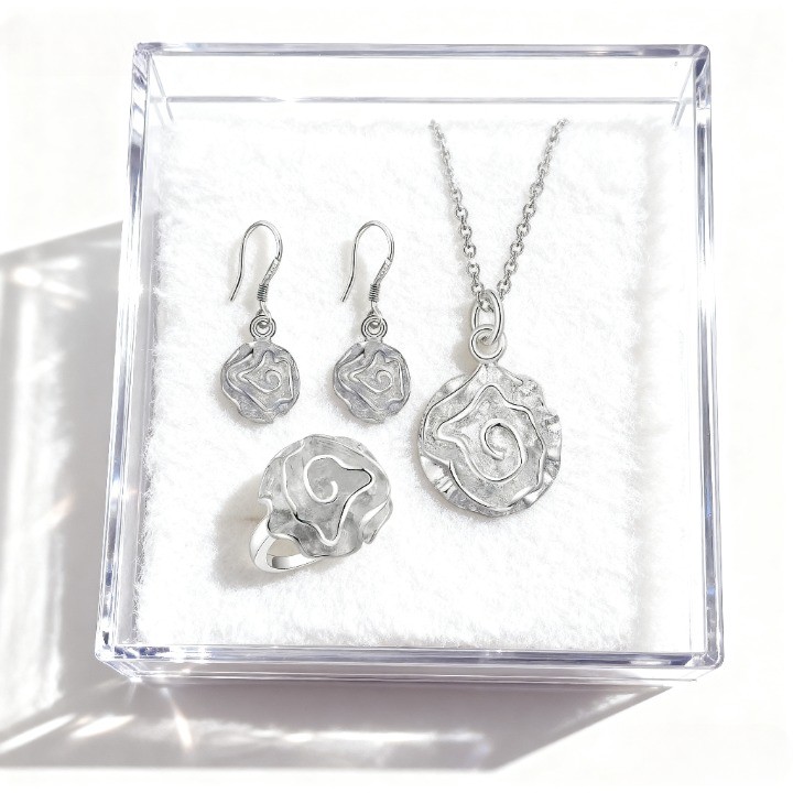 Street Fashion Earrings - สร้อยคอ ต่างหู แหวนเงินแท้ 925 ลายดอกไม้สวยงามสำหรับผู้หญิง ชุดเครื่องประดับแฟชั่นสตรีทอเนกประสงค์
