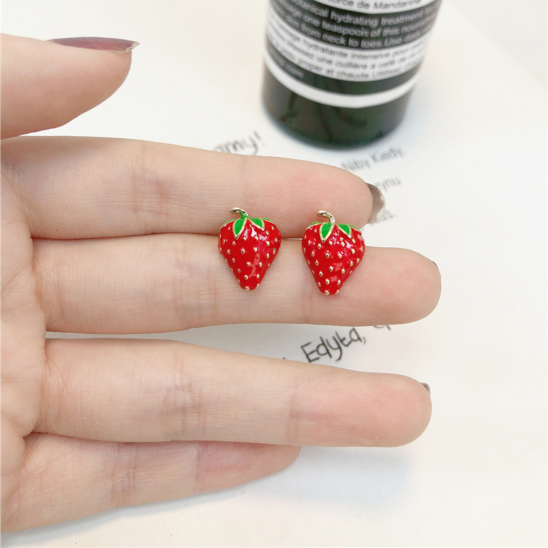 อะคริลิคสตรอเบอร์รี่ต่างหูแฟชั - Street Fashion Earrings บทวิจารณ์และราคา