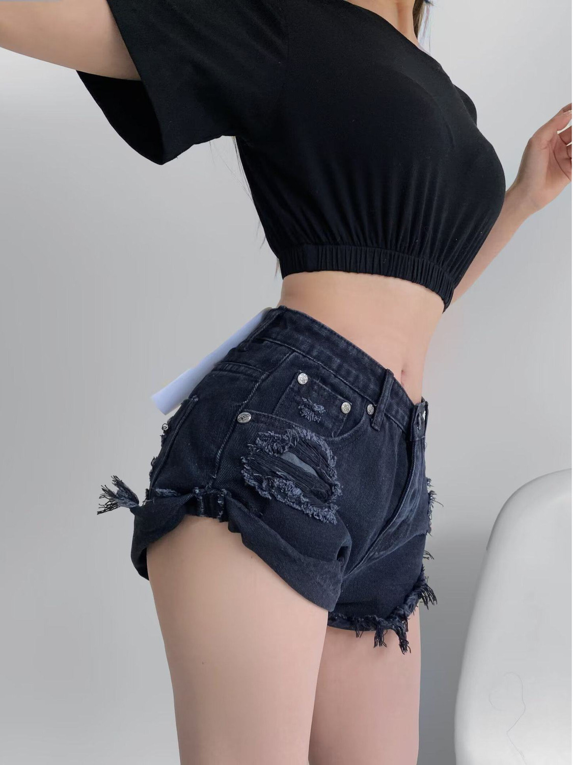 กางเกงยีนส์ขาสั้นเอวต่ำสำหรับผ - Distressed Jean Rip บทวิจารณ์และราคา